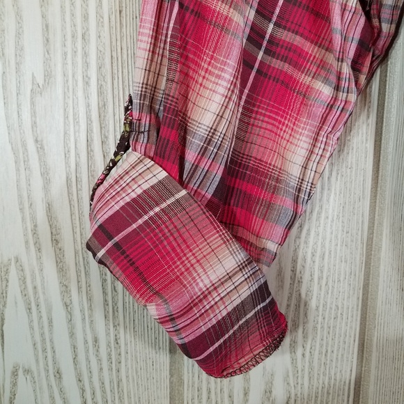 Dressbarn - Plaid Top - Picture 4 of 6